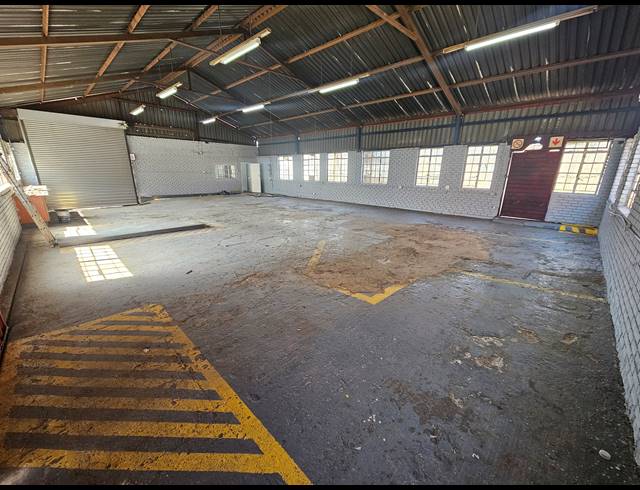 297M² FACTORY TO LET IN ANDERBOLT